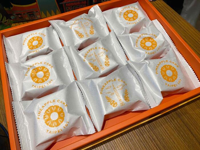 パイナップルケーキ