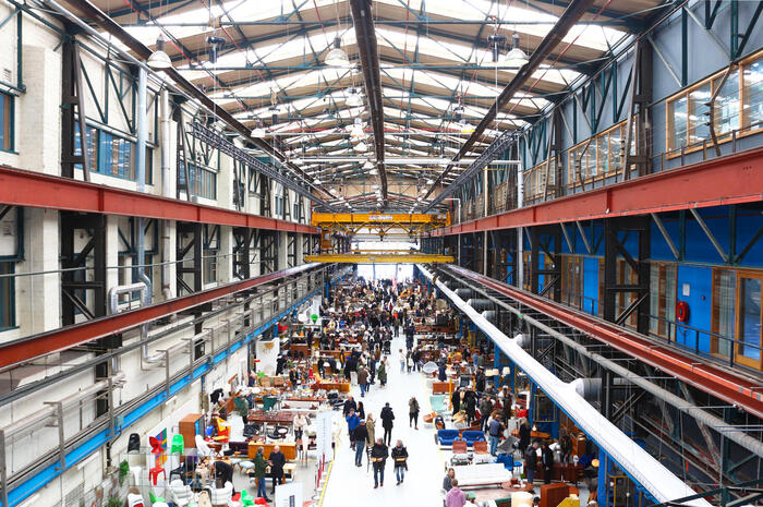 Design Icons Amsterdamの会場　アムステルダム　ヴィンテージ家具