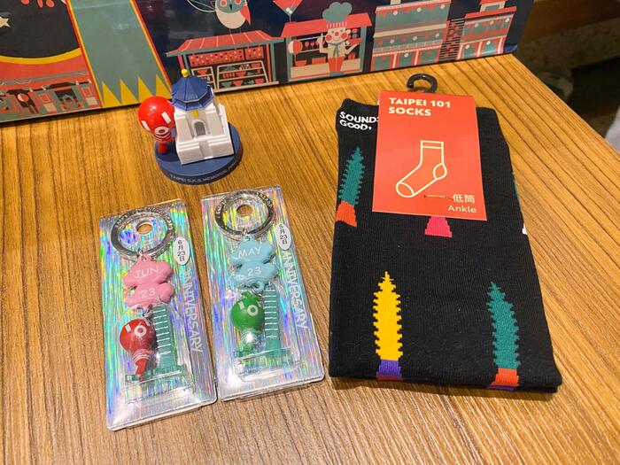 チャームと靴下