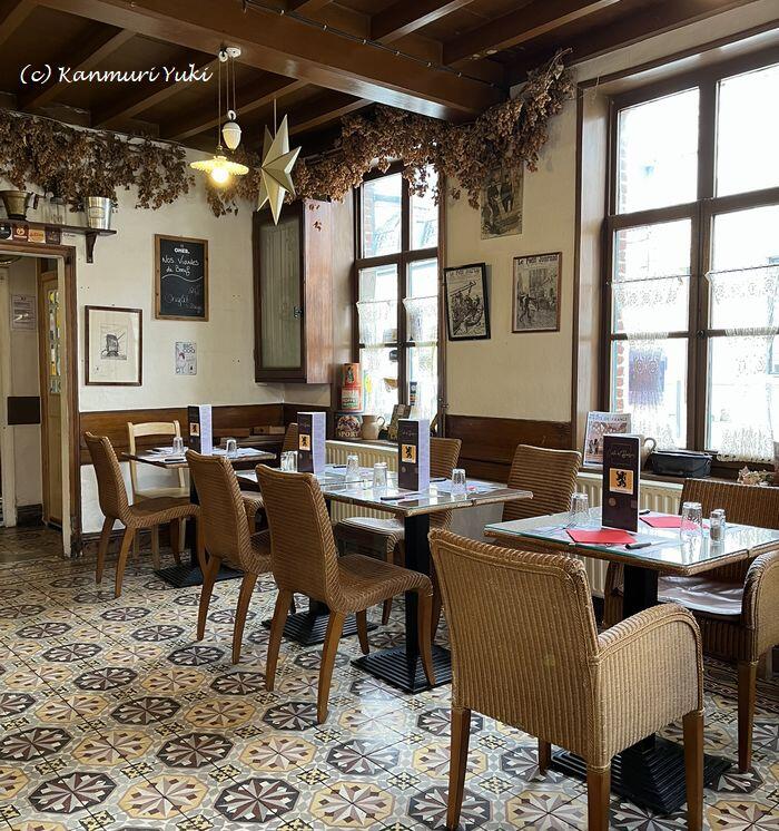 フランス　フランドル　エスタミネ　内装