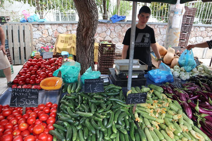 アテネ　ギリシャ料理　グルメ　おすすめ　青空市場