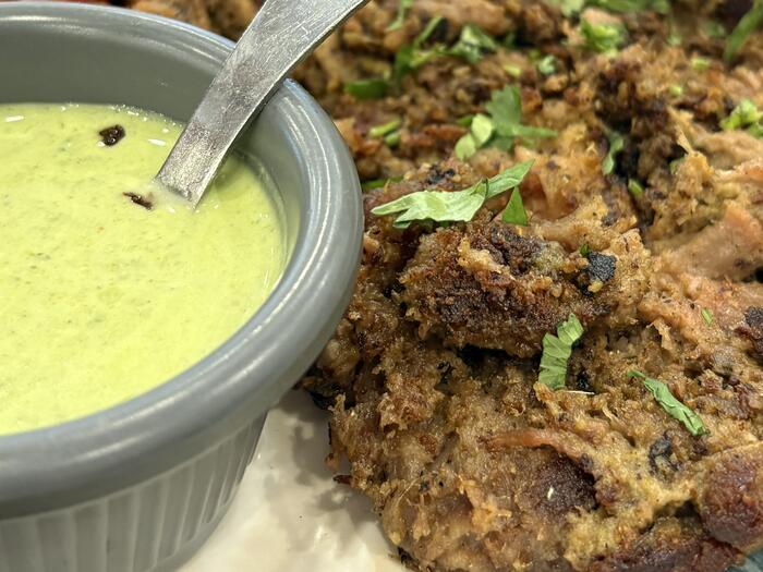 Hotel Shadab｜土日は終日満員の有名ビリヤニ店　インド