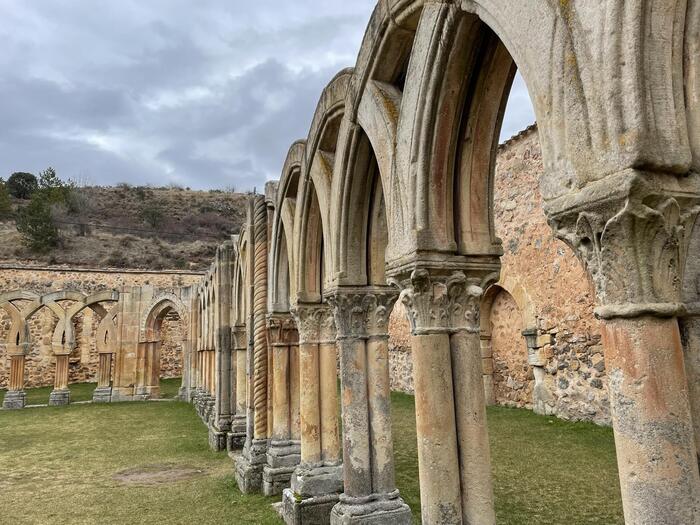 サン・フアン・デ・ドゥエロ修道院　スペイン