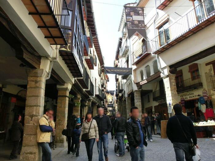 スペイン　黒トリュフの町　モレージャ