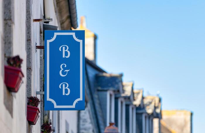 B&Bの看板　ホテル