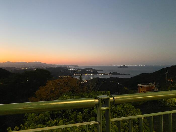 夕日が沈む景色