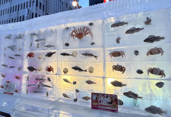 北海道　札幌　さっぽろ雪まつり　魚入り氷象