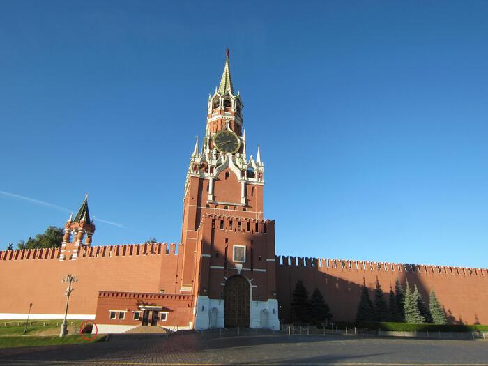 スパースカヤ塔の鐘　モスクワ　無料トイレ