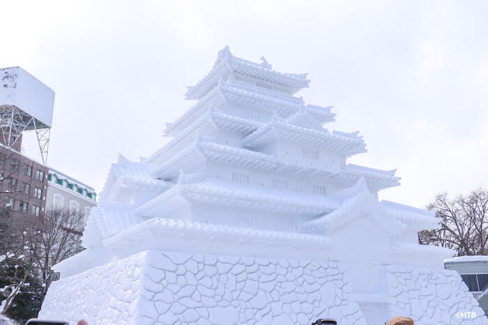 「会津 鶴ヶ城」の雪像