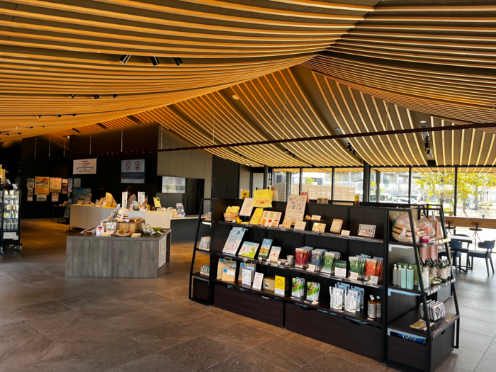 まるくアイズの内観