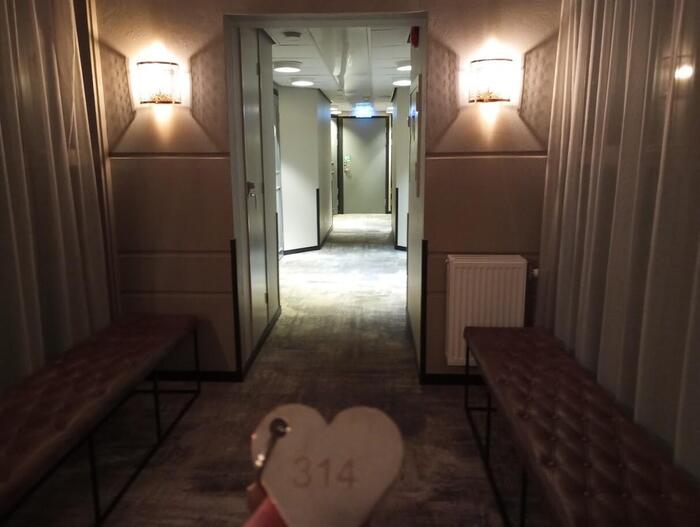 ストックホルム　1人旅　老舗ホテル　Freys Hotel　室内