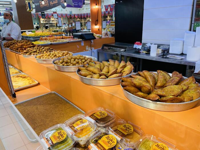 サウジアラビア　ラマダン　観光　グルメ　お菓子