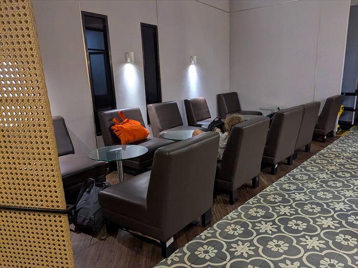 コンコルディアラウンジ フィリピン航空と空港ラウンジ体験記｜バリ島からマニラ編