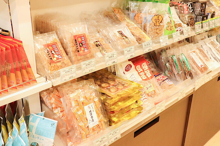 棚に並んだ干し貝柱