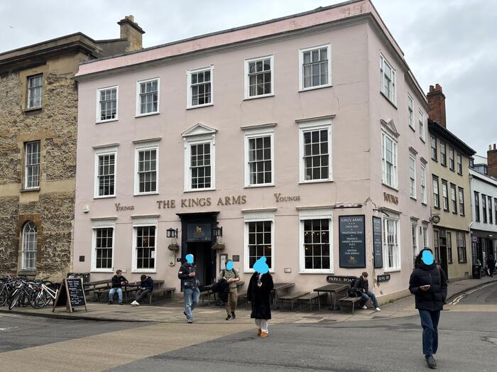 イギリス　オックスフォード　パブ　パブクロール　キングスアームス