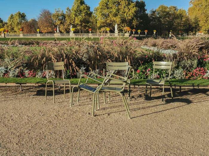 フランス　パリジェンヌ　散策・ピクニック　リュクサンブール公園　