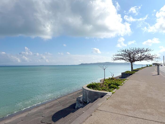 シヌグ堂バンタ　沖縄県　観光　穴場スポット　海