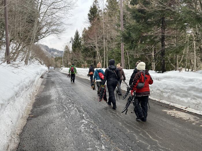 青森県  津軽海峡マグロ女子会　マグ女　ビバの森　スノーシュー