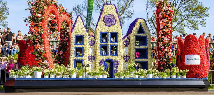 オランダの春の絶景スポット「キューケンホフ」チューリップ　イベント　観光　フラワーパレード