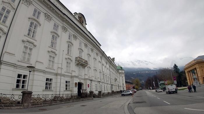 アルプス　チロルの古都　インスブルック　オーストリア