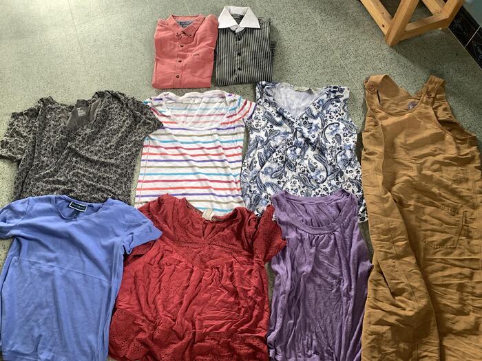 タンザニア　ショッピング　観光　市場　服　ミトゥンバ