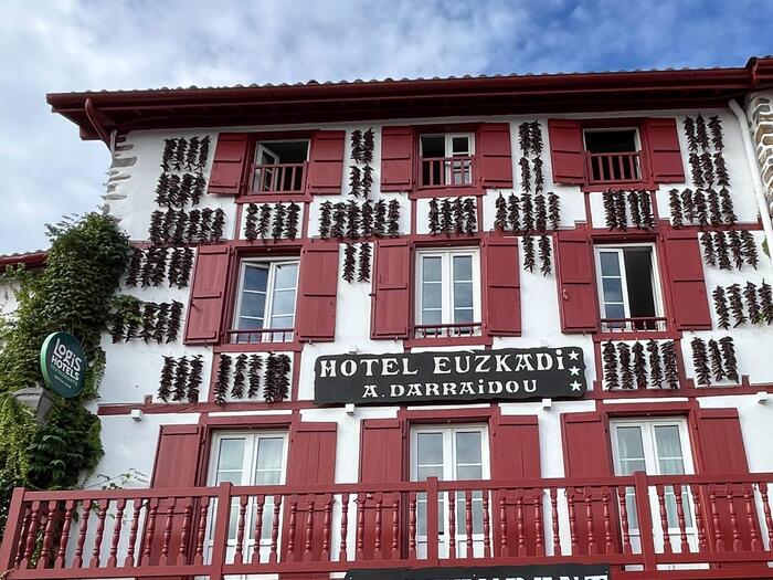 フランス　フレンチバスク　エスプレット唐辛子