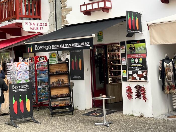 フランス　フレンチバスク　エスプレット唐辛子　Bipertegia