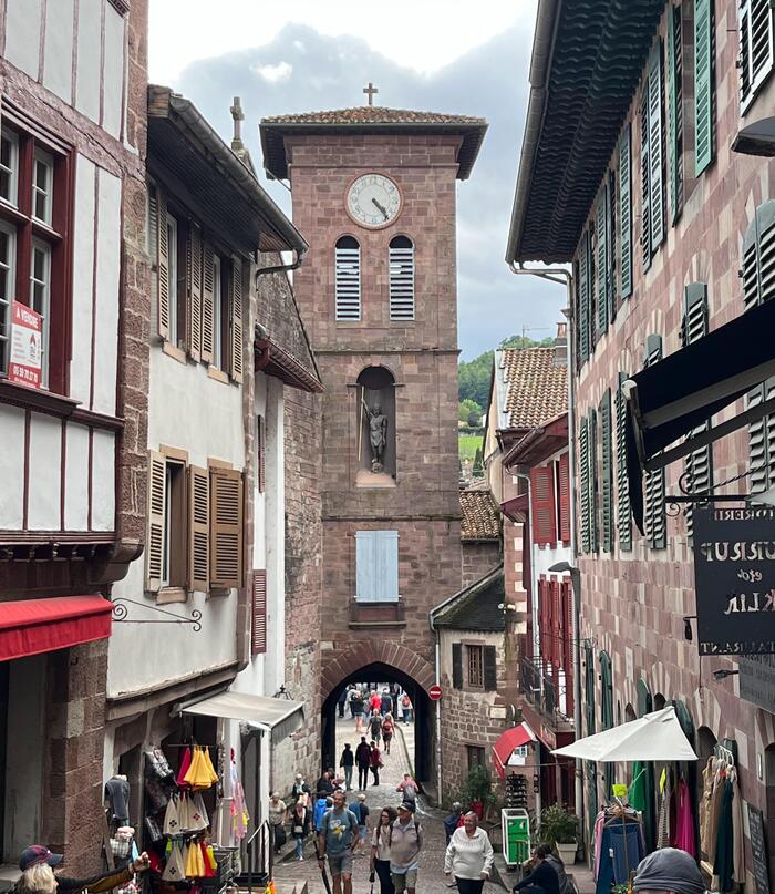 巡礼村サン＝ジャン＝ピエ＝ド＝ポー　観光　フランス　フレンチバスク