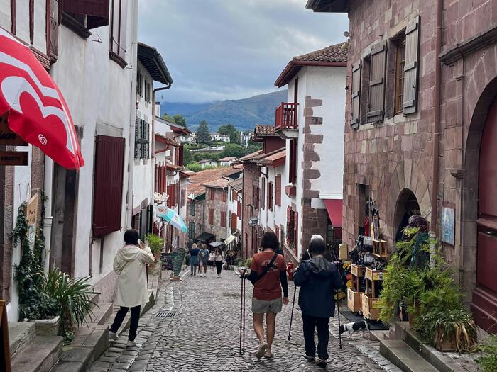 巡礼村サン＝ジャン＝ピエ＝ド＝ポー　観光　フランス　フレンチバスク