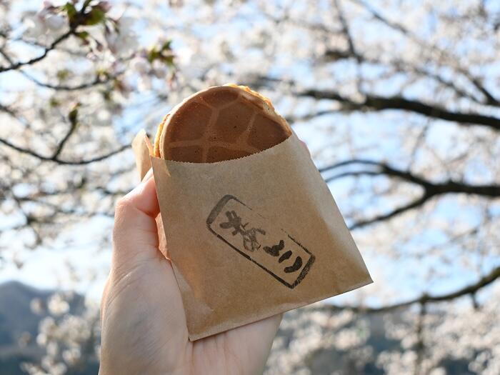 秋田県 大仙市 大曲 きりん焼きご当地グルメ　きりんの木