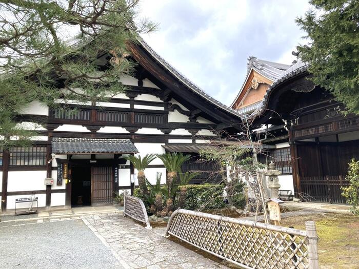 京都人の密かな愉しみ　観光　ロケ地　本法寺　巴の庭
