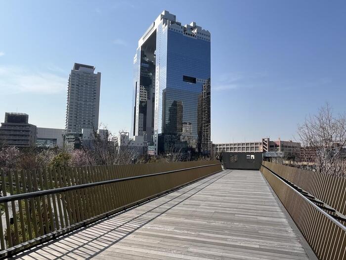 大阪　京都　観光　スイーツ　モデルコース　歩行者デッキ