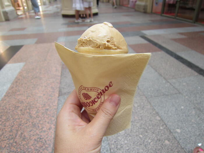 ロシア　モスクワ　赤の広場　観光　アイスクリーム