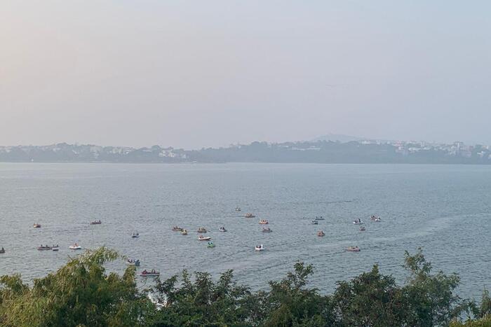 インドの船が浮かぶ海