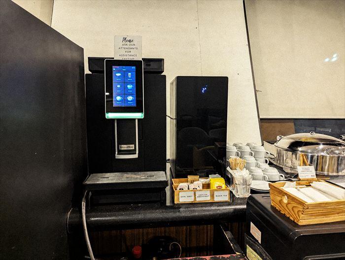 PAGSSラウンジ　コーヒー　ニノイ・アキノ国際空港トランジット　フィリピン　ラウンジ　マニラ　羽田