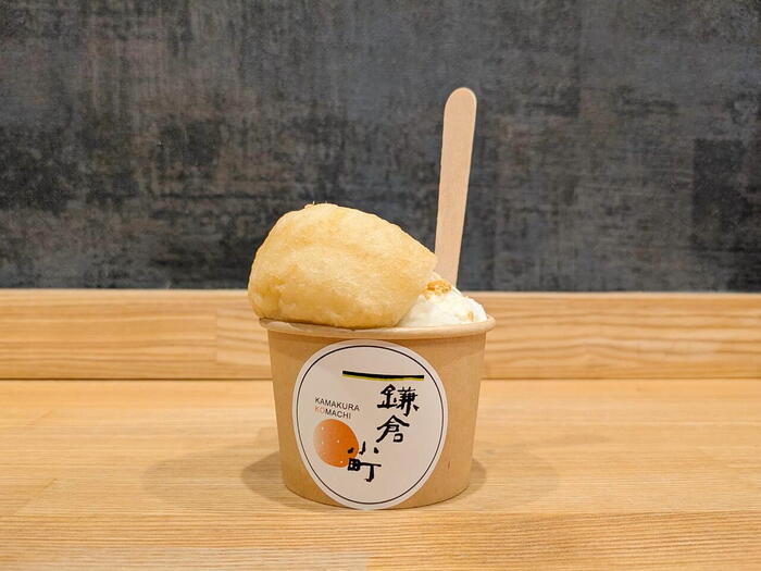 渚のとうふ工房鎌倉小町 逗子店のカップに入った豆腐ジェラート