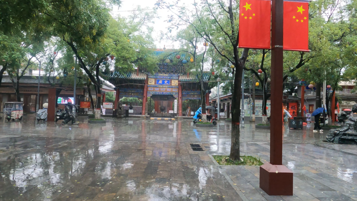 始皇帝（政）ゆかりの地、咸陽の市街地風景。キングダムの歴史を感じる古都の今