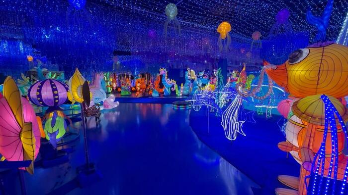 ロサンゼルスで体験、最先端のデジタルシアターのブルーライトのイマジナリウム