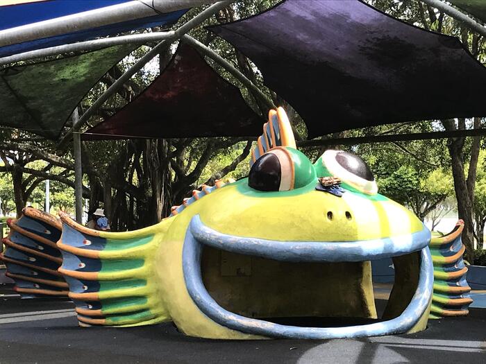 オーストラリアの大きな黄色の魚の遊具