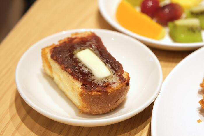 名古屋の名物、焼きたての小倉トースト