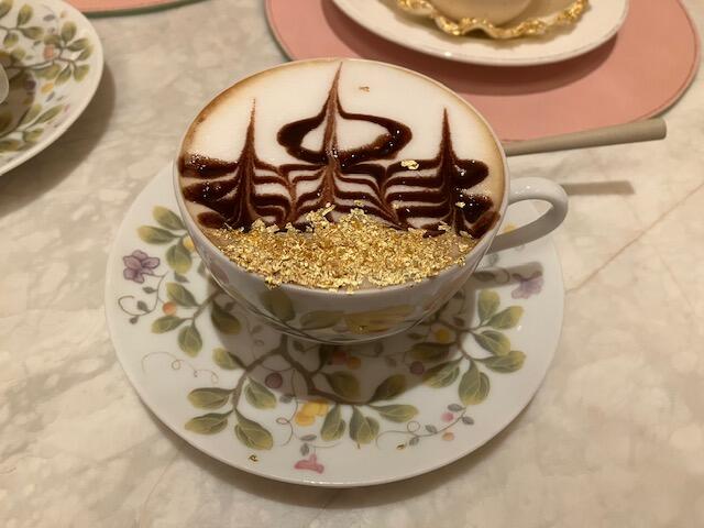 アブダビ　エミレーツパレスカフェ