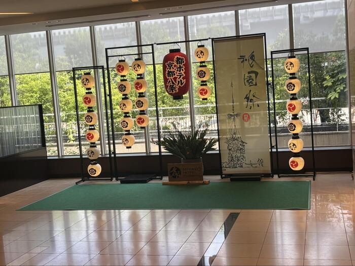 祇園祭のタイミングだったのでホテル内も祇園ばやしが