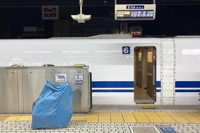 6:20発【JR東海道新幹線 のぞみ271号 博多行】に乗車します