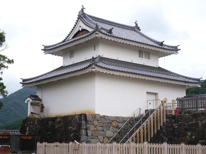 復元された堂々たる稲荷櫓