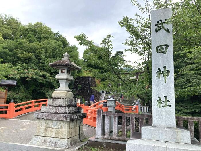 武田神社の入口
