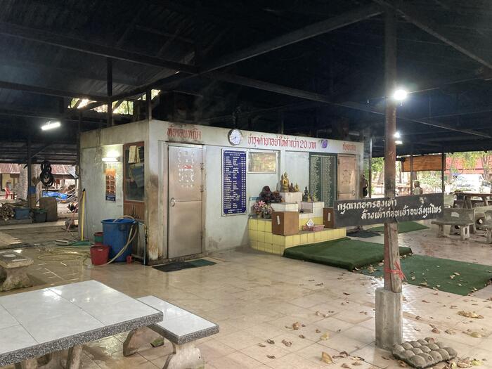 サウナ小屋。観光地化されていないローカルな雰囲気がそのまま残っている