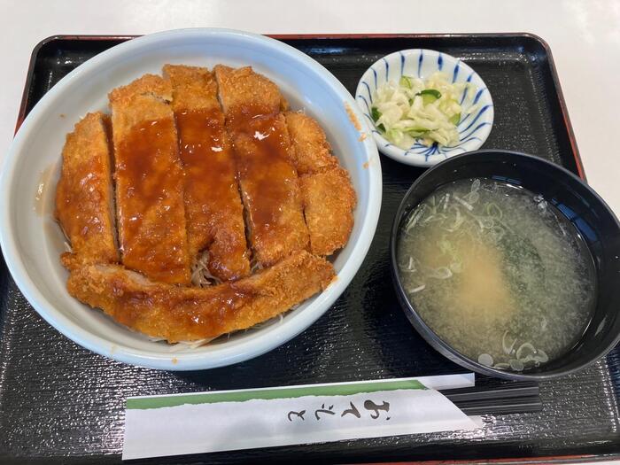 10edf660-443c-413f-8a2b-f1e1822bf1f6.jpg