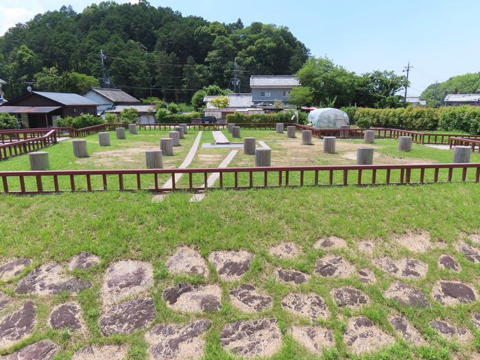 中大兄皇子が造らせたと伝わる古代の水時計（漏刻台）跡である飛鳥水落遺跡の基壇