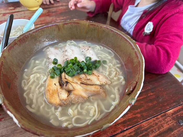 鶏そば屋いしぐふー 特選鶏そばのどんぶり