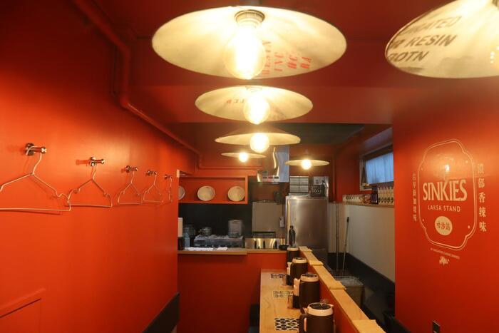 SINKIES LAKSA STANDの内観